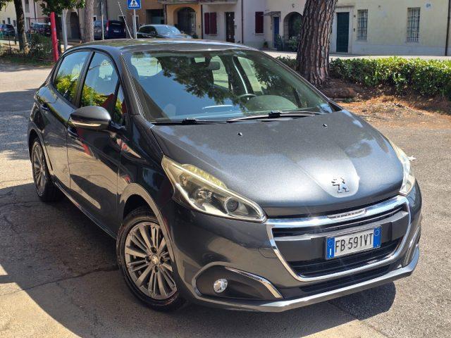 PEUGEOT 208 1.2i Benzina 82CV 5 Porte Active per NEOPATENTATI