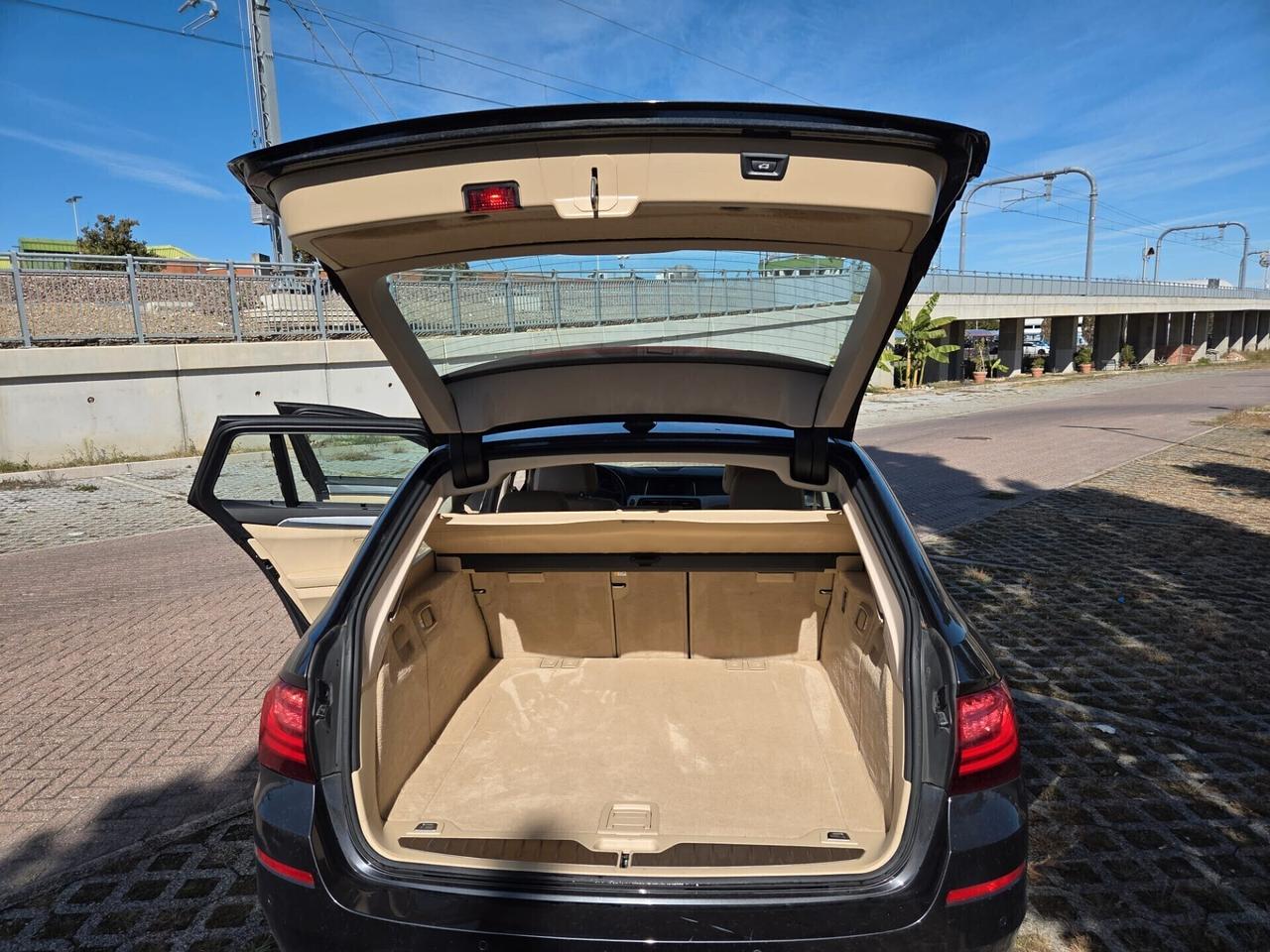 Bmw 525 525d xDrive Touring Luxury