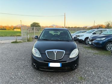 Lancia Ypsilon 1.2 69cv Unyca - 2012