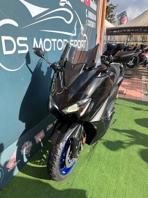 Yamaha TMAX 560 ABS SPORT GARANZIA PERMUTE FINANZIAMENTO