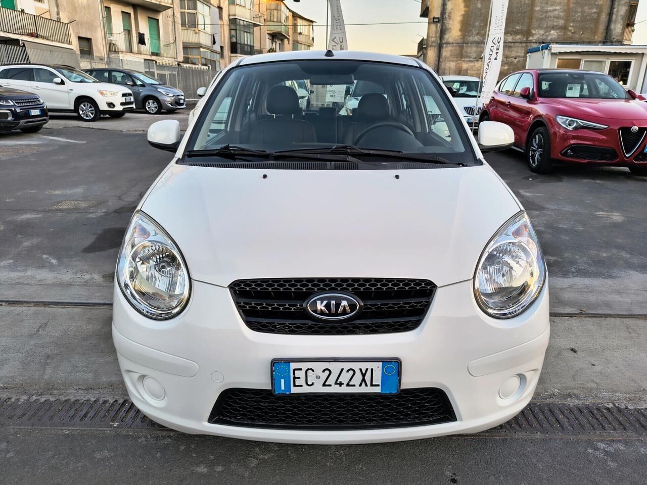 KIA PICANTO 1.0 BENZINA UNCOPROPRIETARIO 2010