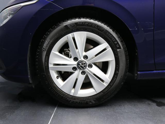 VOLKSWAGEN Golf 1.0 eTSI 110CV EVO DSG Life