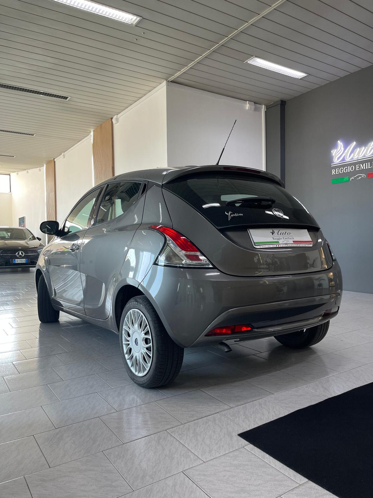 Lancia Ypsilon 1.2 69 CV 5 porte GPL Ecochic Gold