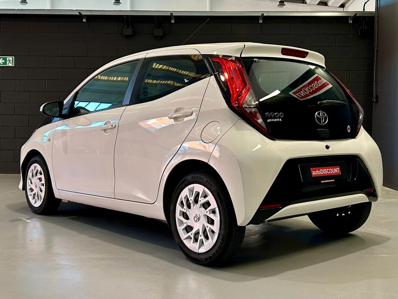 Toyota Aygo 1.0 VVT-i 72 CV 5 porte x-cool *PREZZO PROMO*