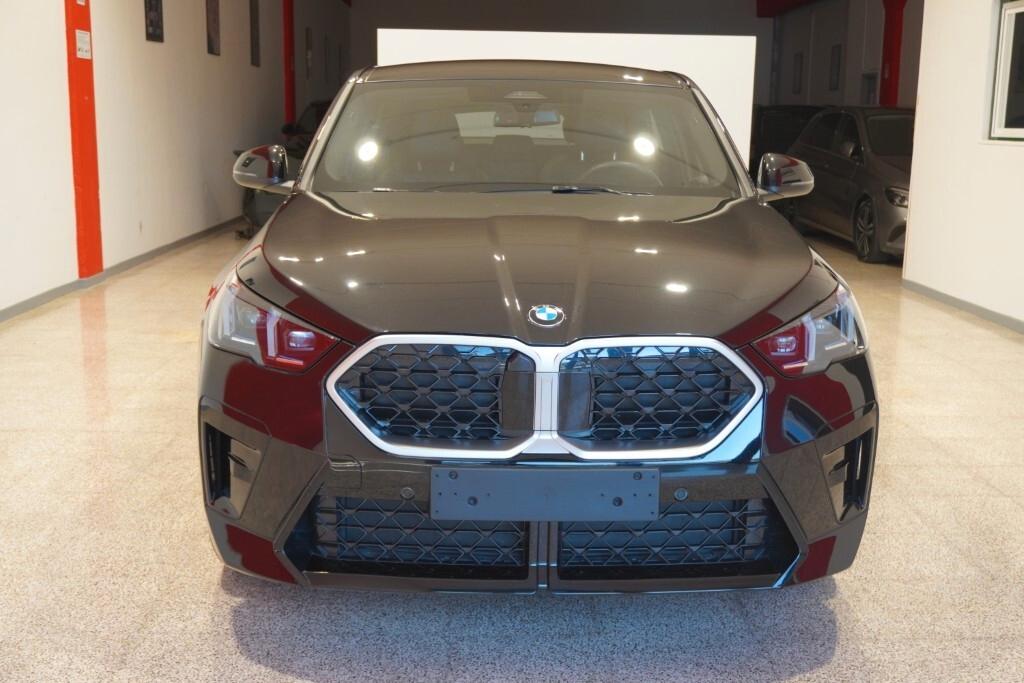 BMW X2 NEW 18D 150CV STEPTRONIC 48V S-DRIVE MSPORT ( FARI LED ADATTIVI - TETTO PANORAMICO - CURVED DISPLAY - AMBIENT LIGHTS - PELLE - CRUISE - NAVI - MIRROR - PARK ASSISTANT - TELECAMERA POST. - CERCHI 19 )