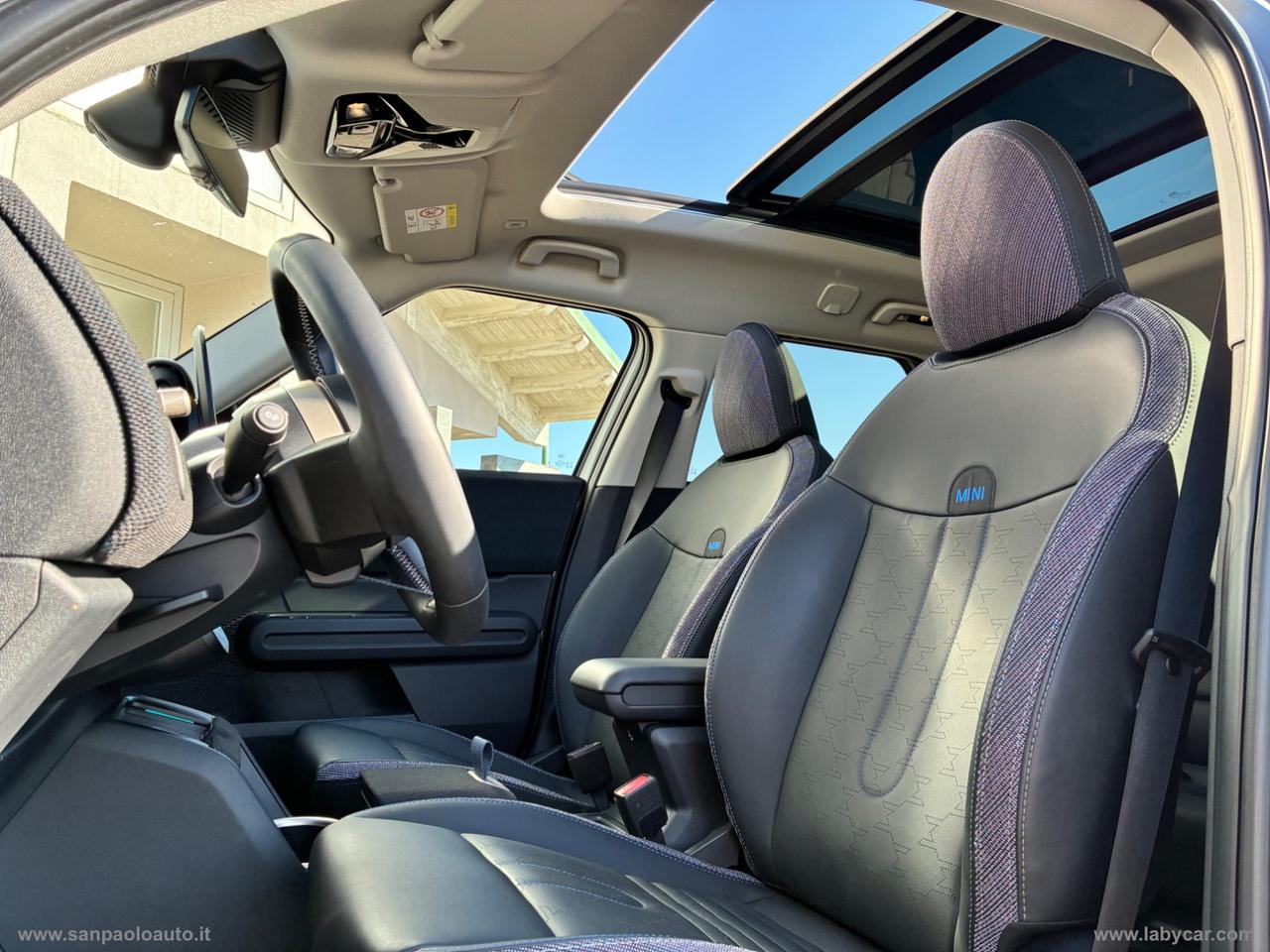 MINI Mini C Favoured Countryman