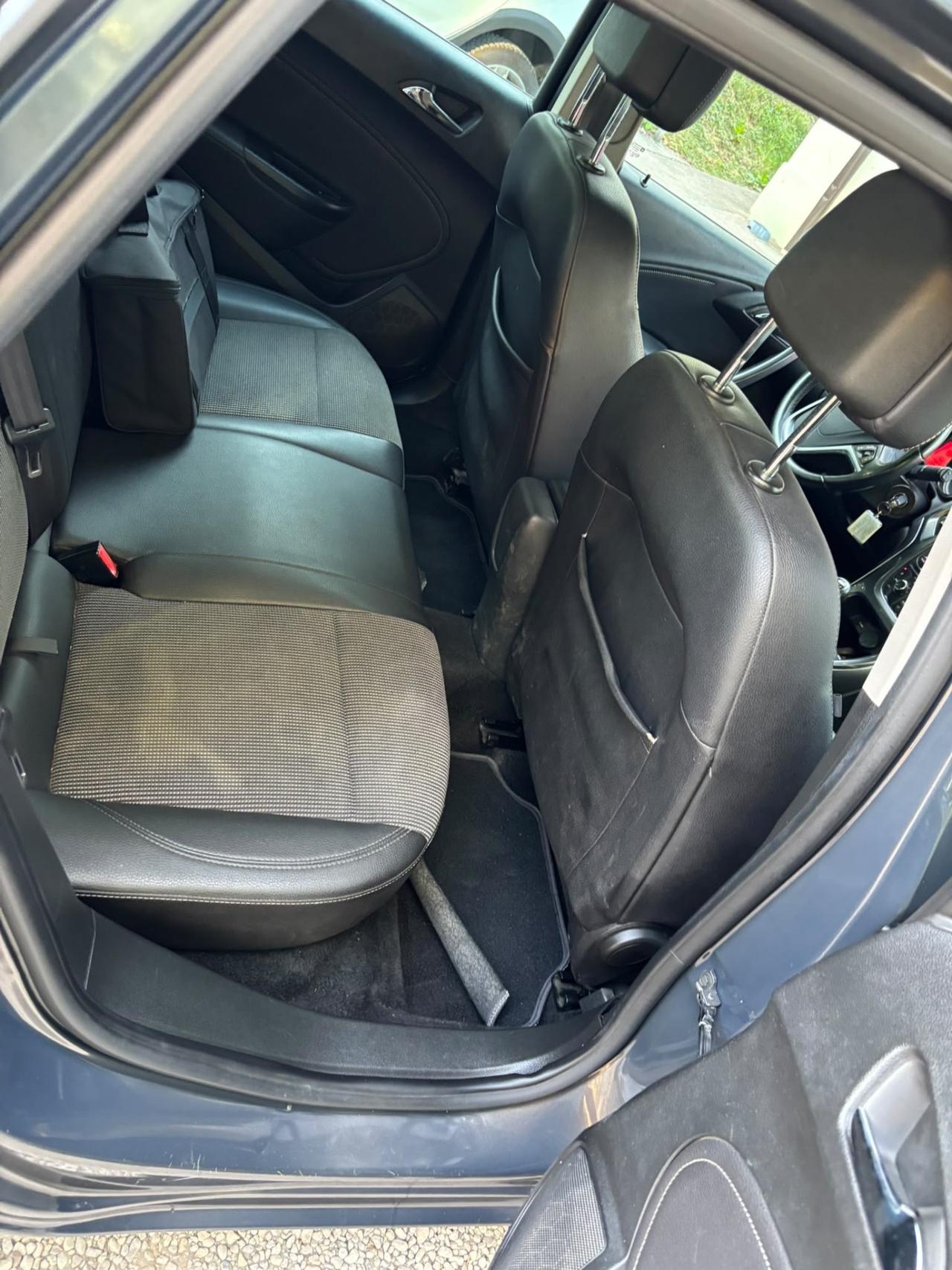 Opel Astra 1.4 benzina GPL Sports anno 2015