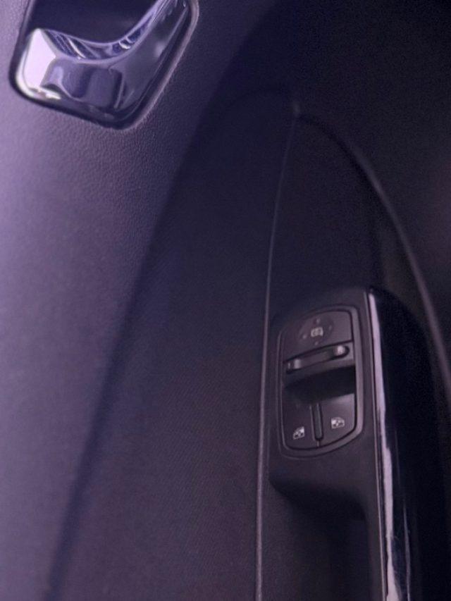 OPEL Corsa 1.2 80CV 5 porte GPL-TECH Edition