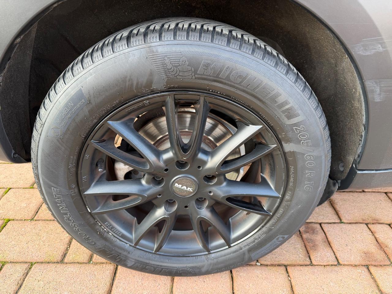 MINI Countryman D 1.6