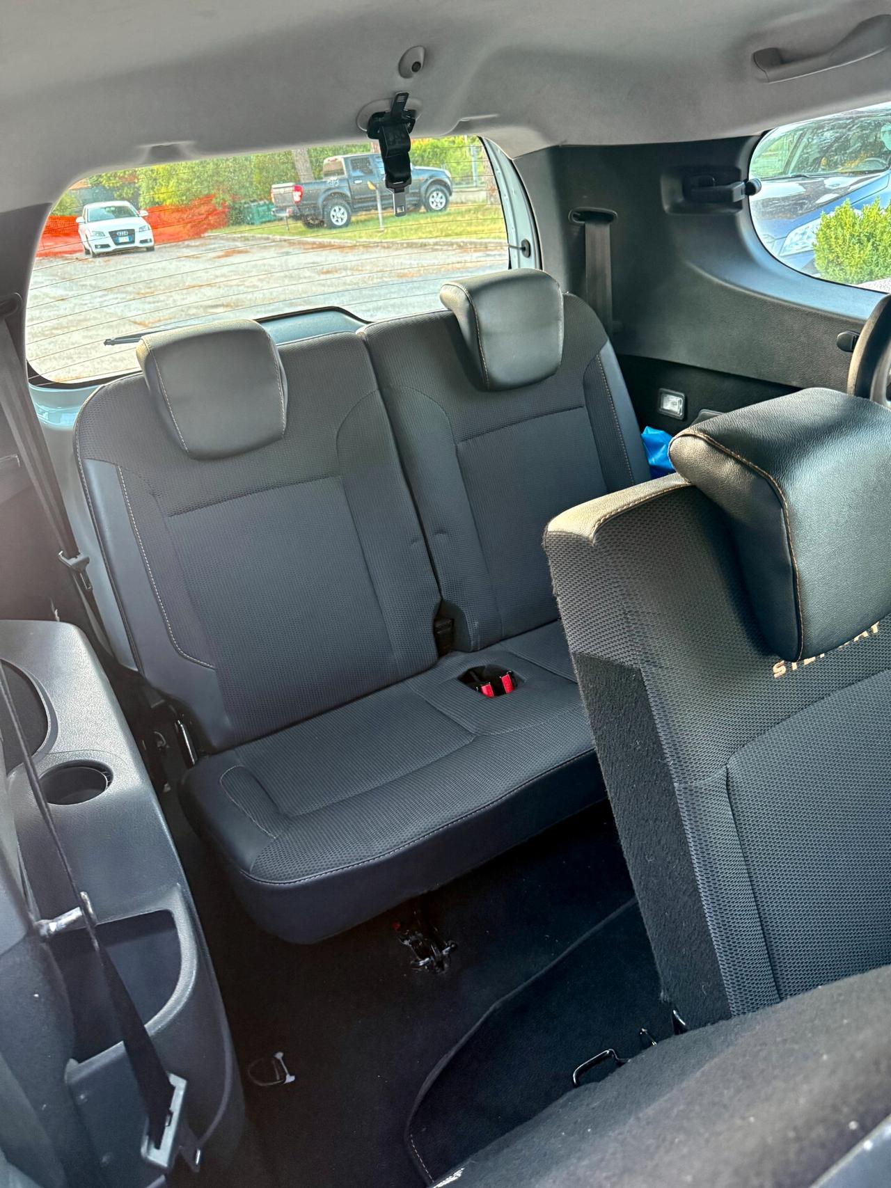 "UNICA" Dacia Lodgy 1.6 100CV GPL 7 posti