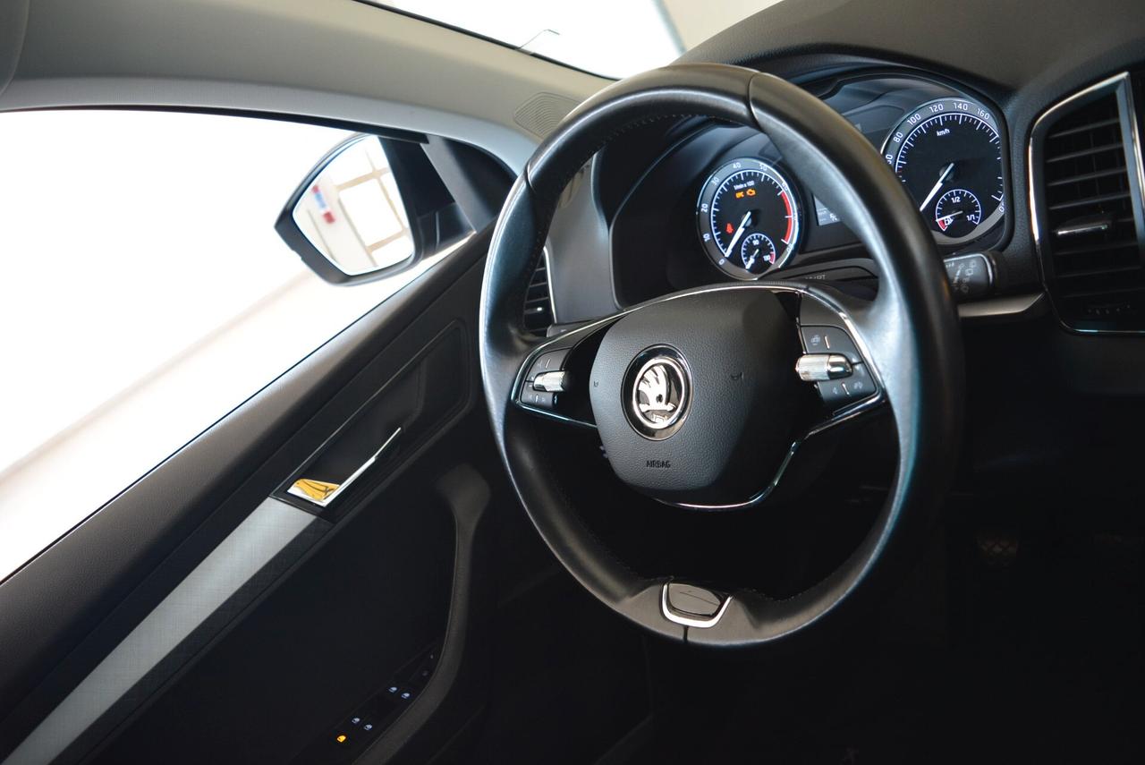 Skoda Karoq 1.0 TSI 110 CV Executive Telecamera Carplay