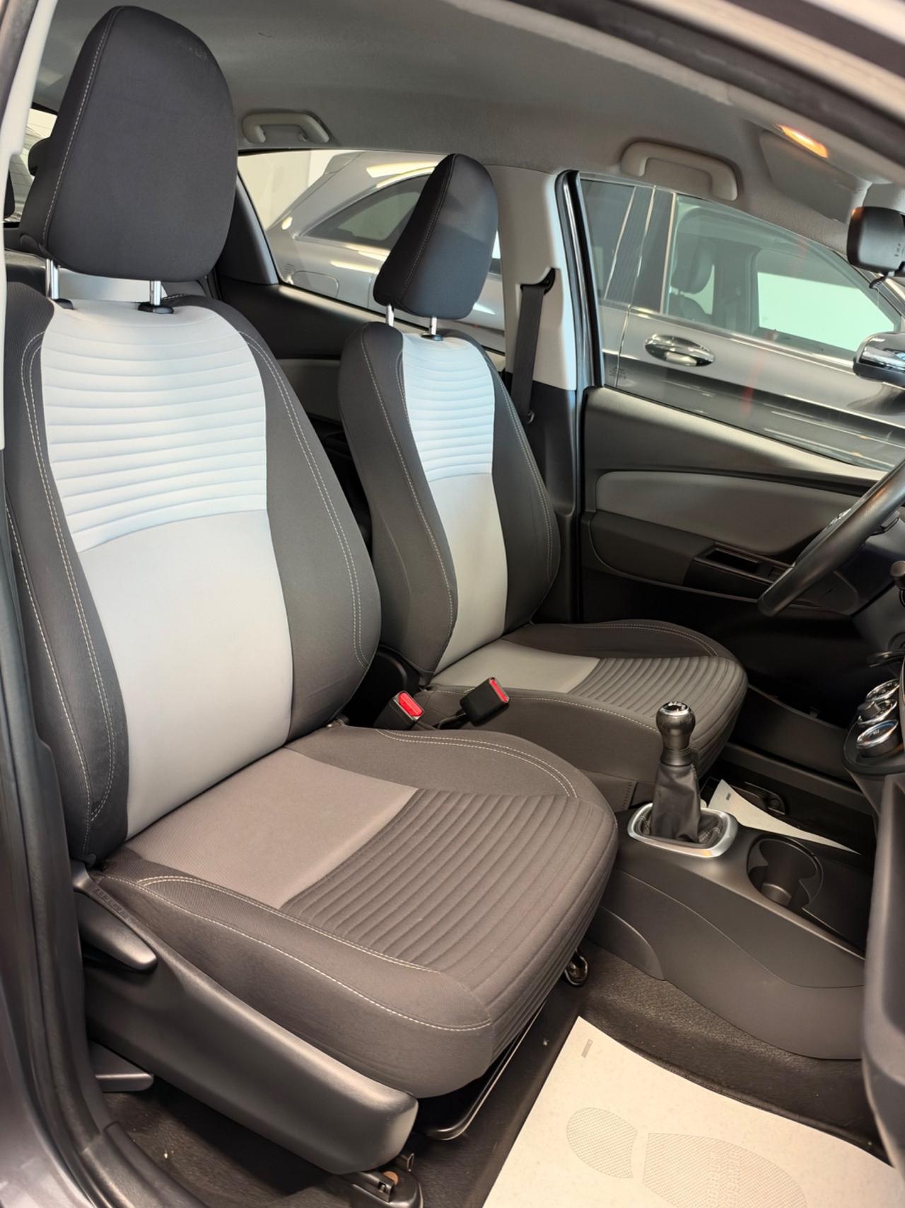 Toyota Yaris 1.0 72 CV 5 porte Lounge