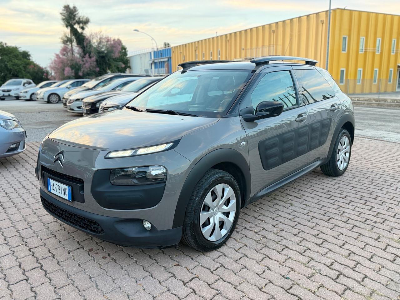 Citroen C4 Cactus PureTech 82 Shine