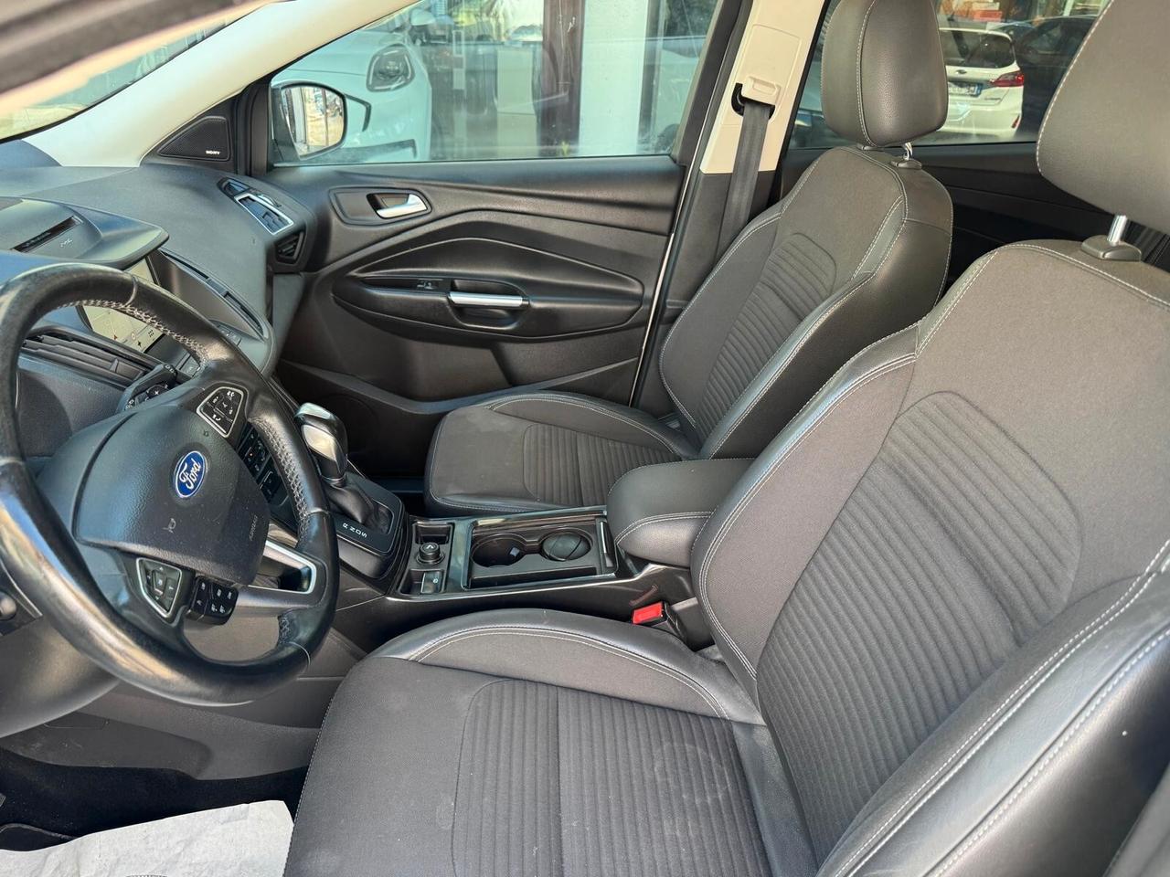 Ford Kuga 2.0 TDCI 150 CV S&S 4WD Powershift Titanium