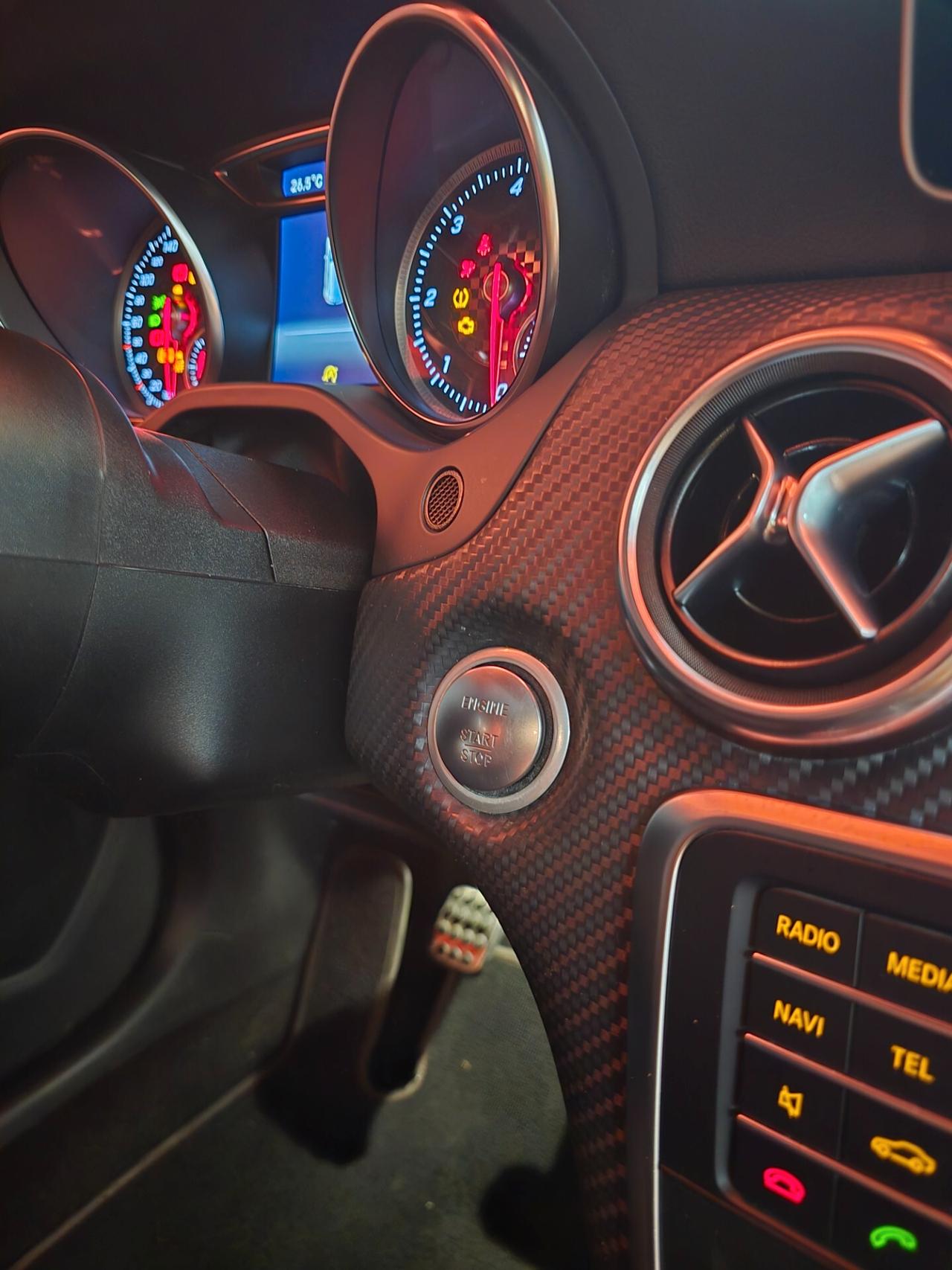 Mercedes-benz A 180 d Premium