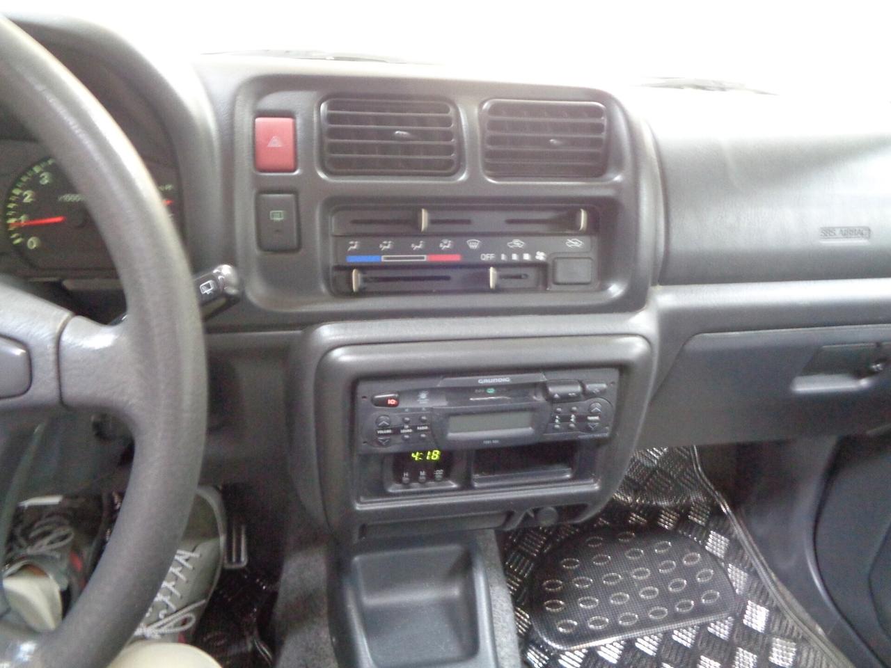 Suzuki Jimny 1.3i 16V cat 4WD JLX