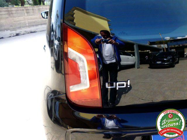 VOLKSWAGEN up! 1.0 5p. move up!