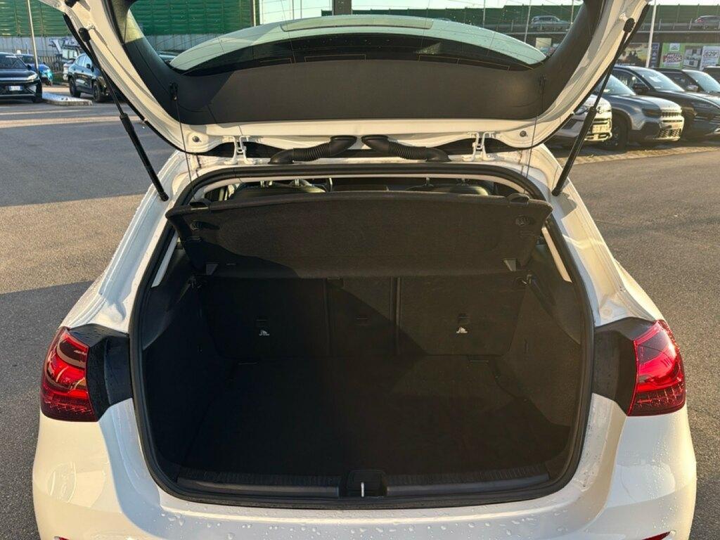 Mercedes Classe A 180 180 D Advanced 8G-DCT