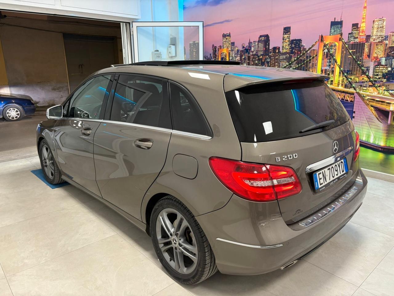 Mercedes-benz B 200 CDI BlueEFFICIENCY Premium