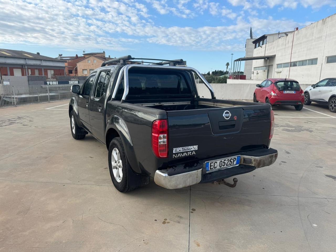 Nissan Navara 2.5 dCi 4 porte Double Cab XE