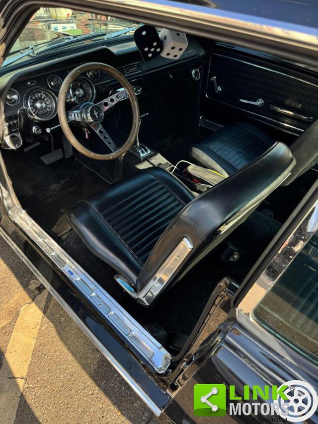 FORD Mustang 2 porte hardtop