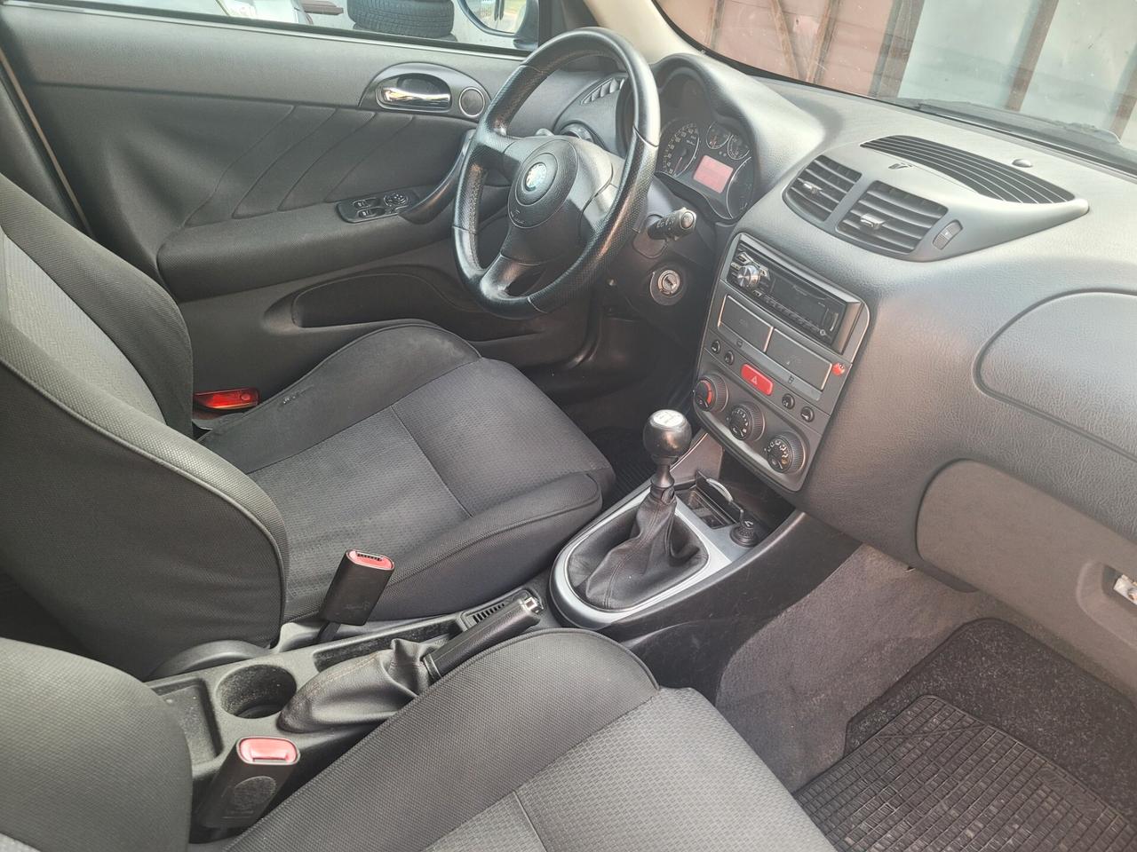 Alfa Romeo 147 1.9 JTD (120) 3 porte Distinctive