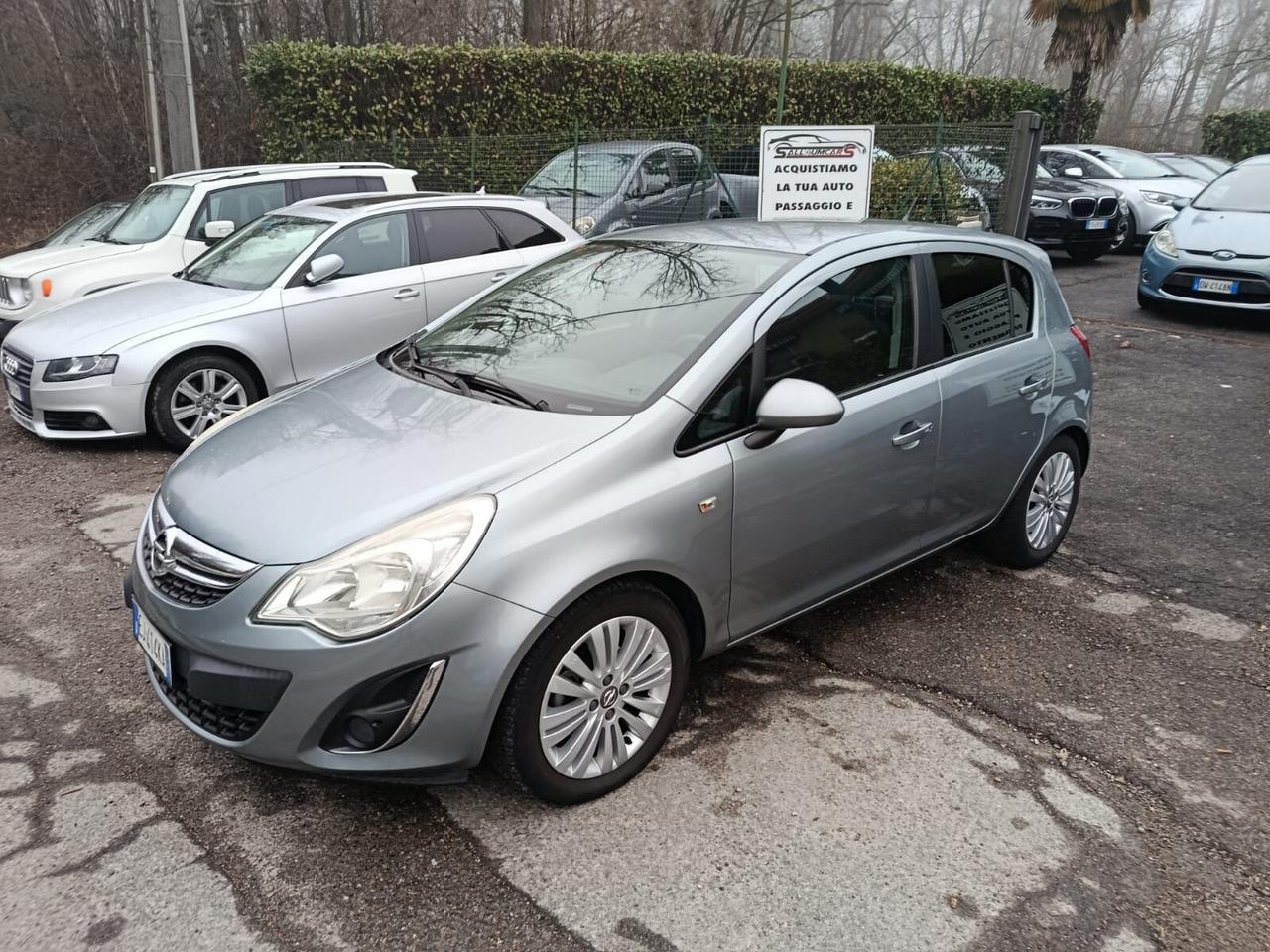 Opel Corsa 1.2 5 porte Club