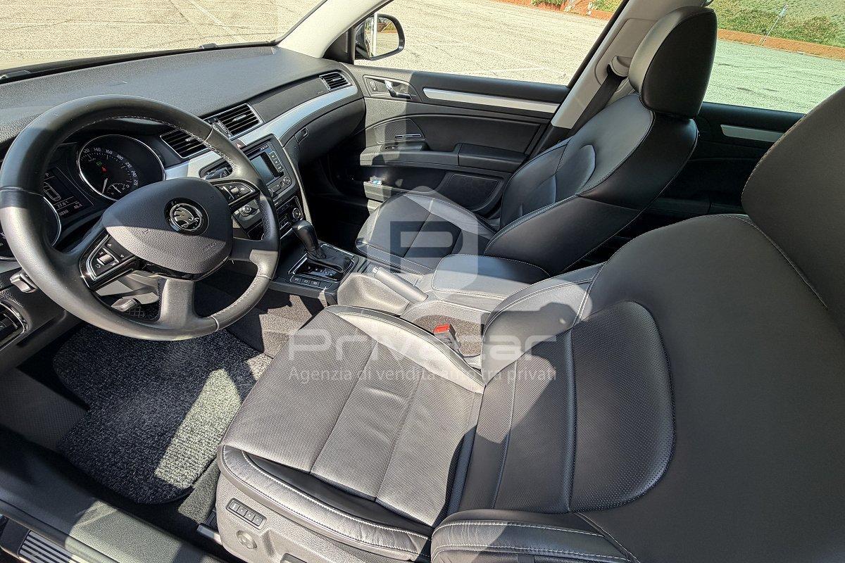 SKODA Superb 2.0 TDI CR 170 CV DSG 4X4 Wagon Elegance GreenTec