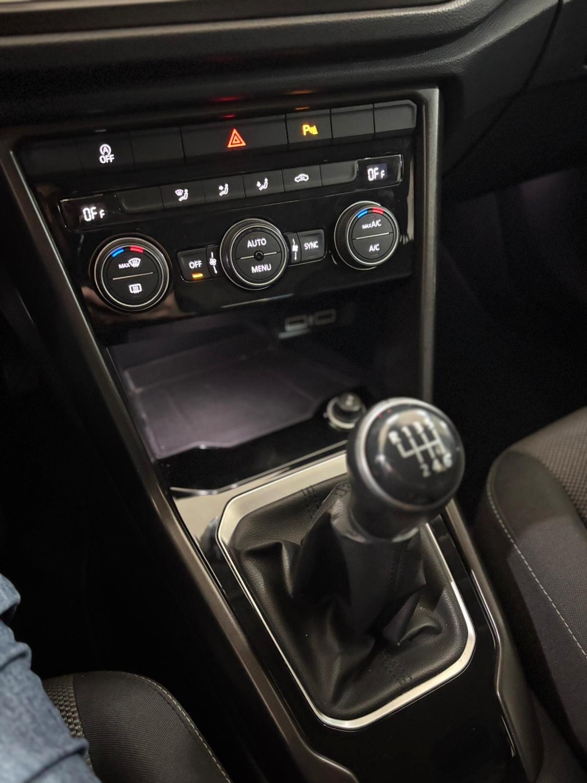 Volkswagen T-Roc 1.6 TDI SCR Business BlueMotion Technology