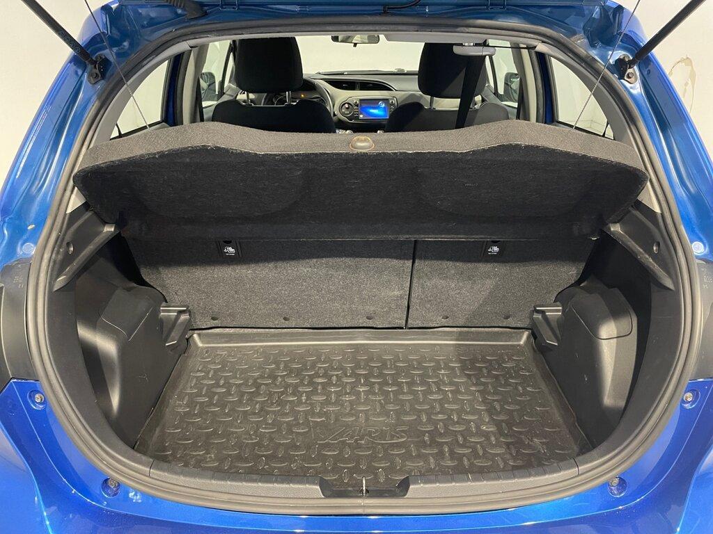 Toyota Yaris III 2017 1.5 Hybrid 101CV Autom. Active (FHEV)