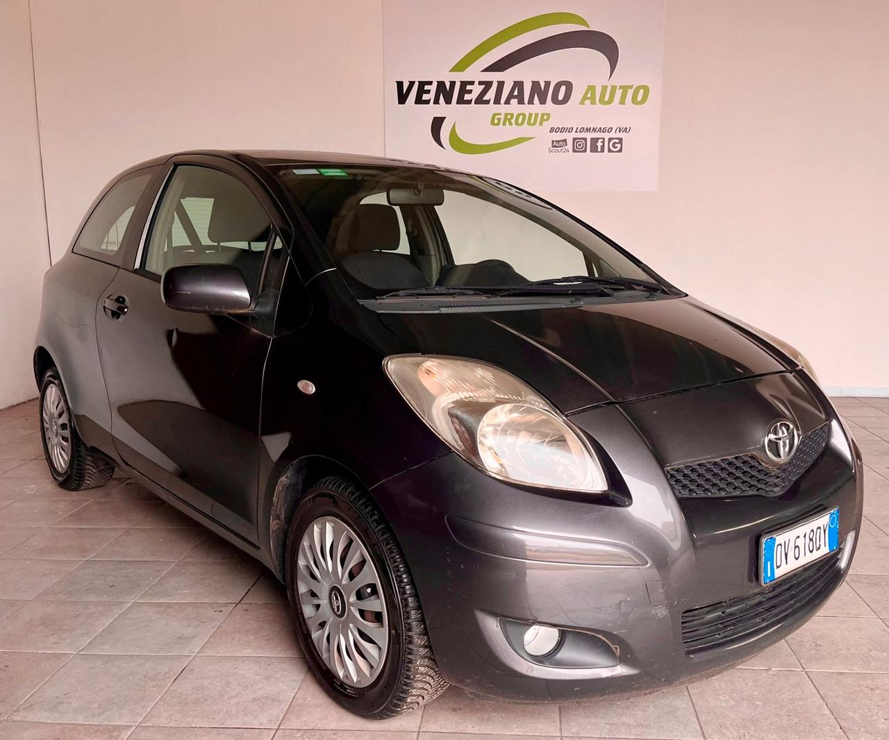 Toyota Yaris 1.3 3P sol