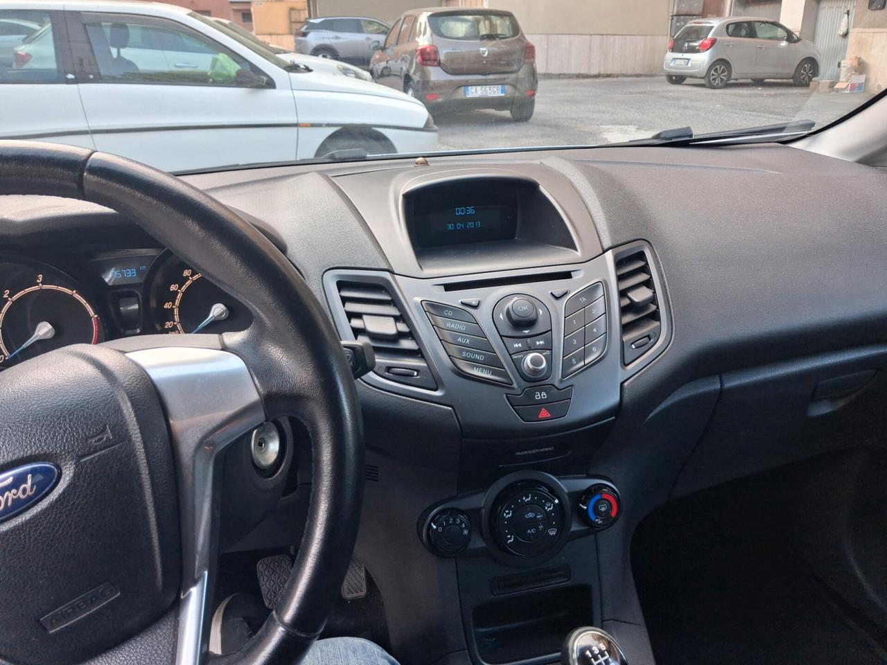 Ford Fiesta 1.5 TDCi 75CV 5 porte Titanium