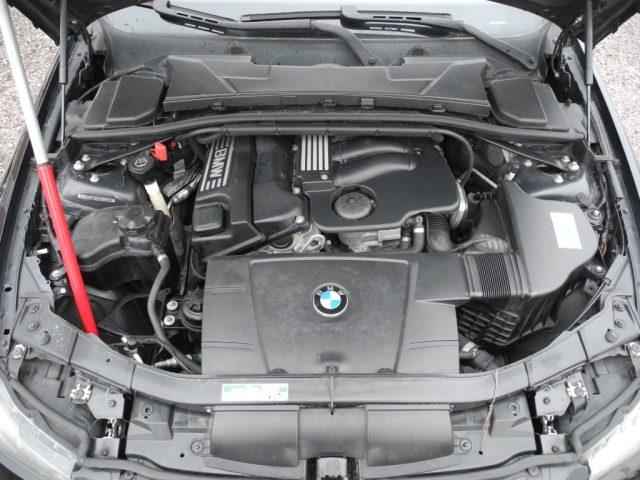 BMW 320 i Touring - PELLE - TETTO APRIBILE - LEGGERE NOTE