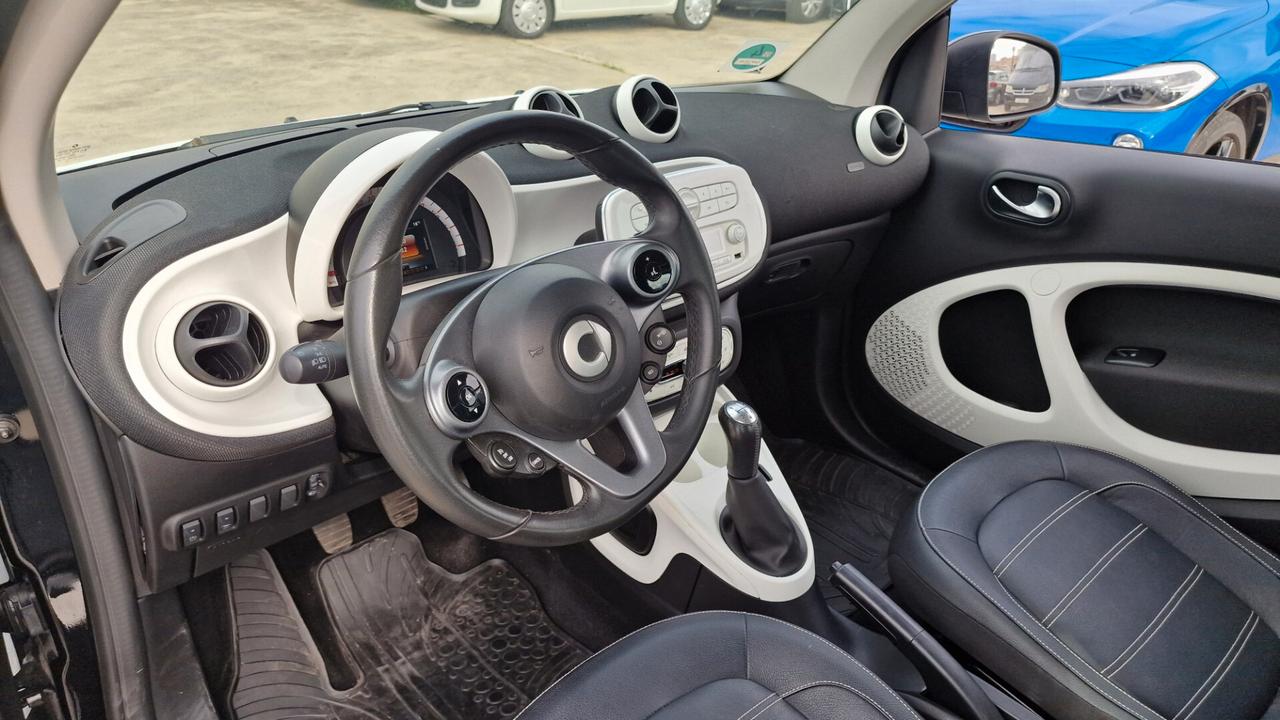 Smart ForTwo 70 1.0 Youngster MANUALE