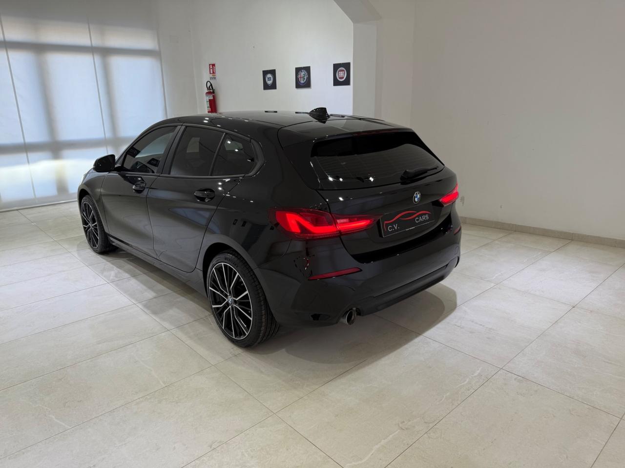 Bmw 116 116d SPORT 5p. TOTAL BLACK FARI E STOP FULL LED