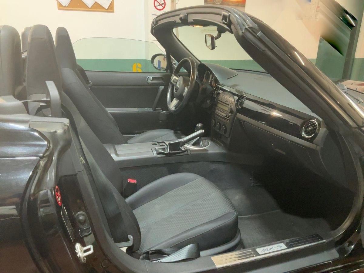 Mazda MX-5 Roadster Coupé 1.8L Wind