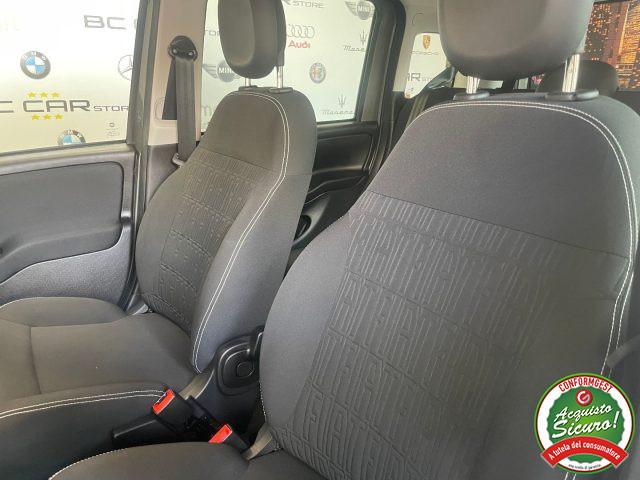 FIAT Panda Cross 1.0 Hybrid *DISPLAY COLORI