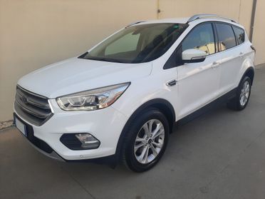 Ford Kuga 1.5 TDCI 120 CV 2WD Powershift Edition