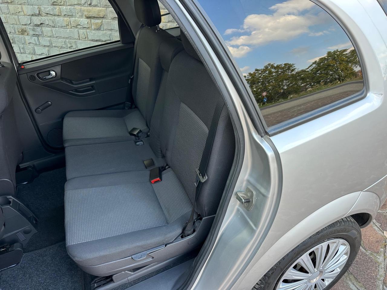 Opel Meriva 1.4 16V GPL-TECH Club