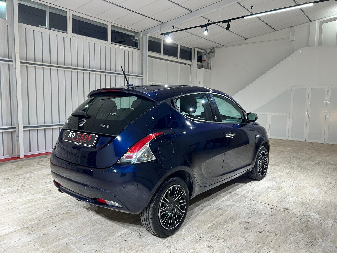 Lancia Ypsilon 1.0 FireFly 5 porte S&S Hybrid Maryne