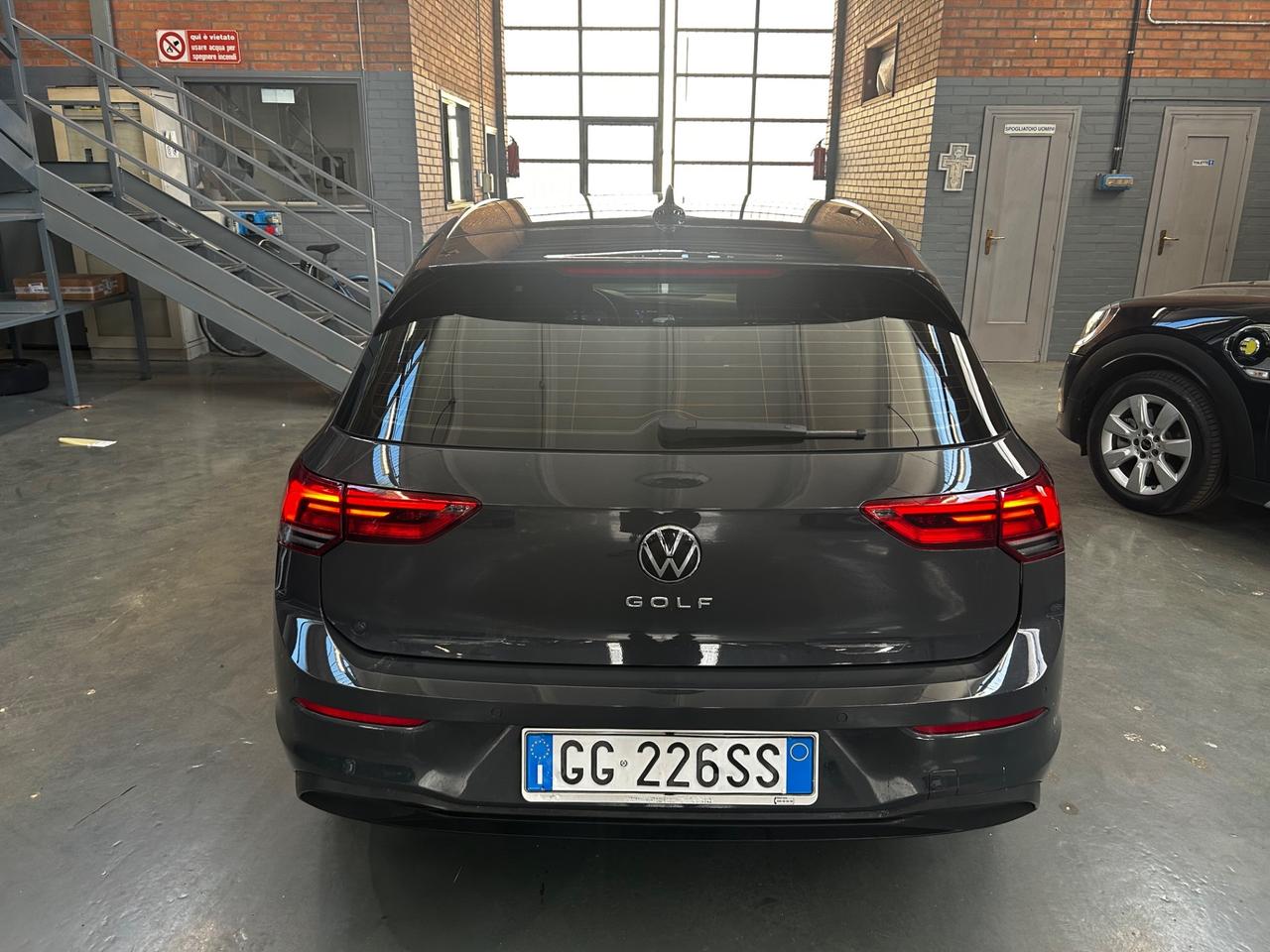 Volkswagen Golf 1.5 TGI DSG Life neopatentati