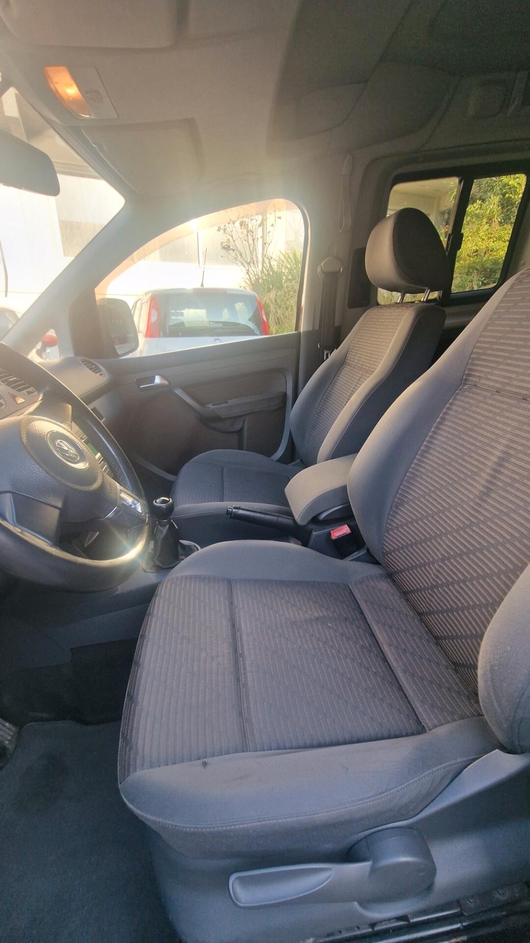 Volkswagen Caddy 1.6 TDI 102 CV 5p. Highline 7 POSTI