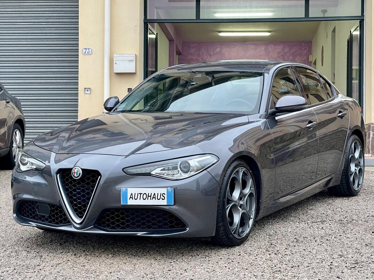 Alfa Romeo Giulia 2.2 Jtdm 180cv Q2 AT8 Super R19/LED