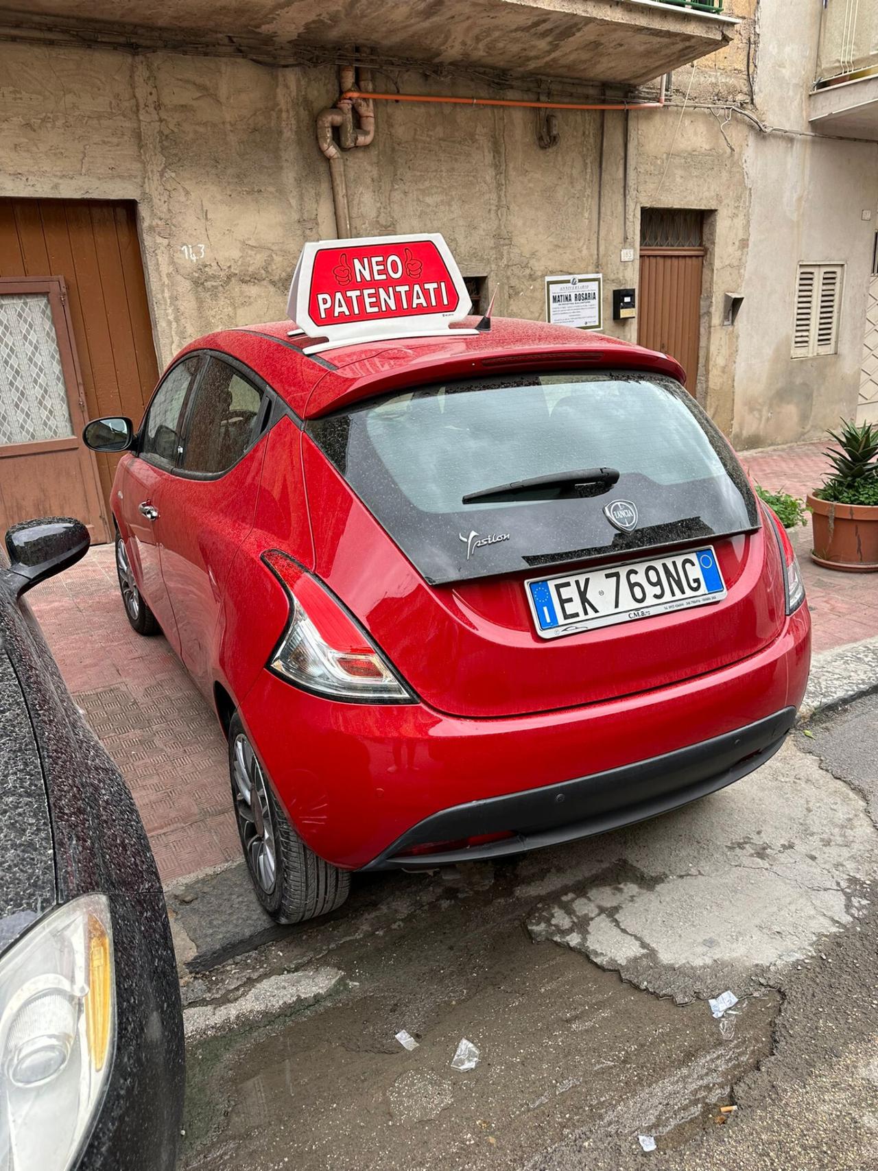 Lancia Ypsilon 1.2 69 CV 5 porte S&S Platinum