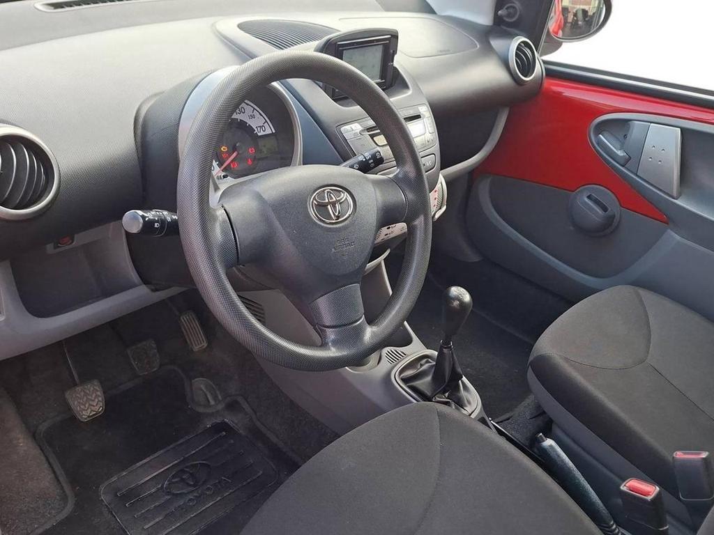 Toyota Aygo 3 Porte 1.0 Now Red Edition