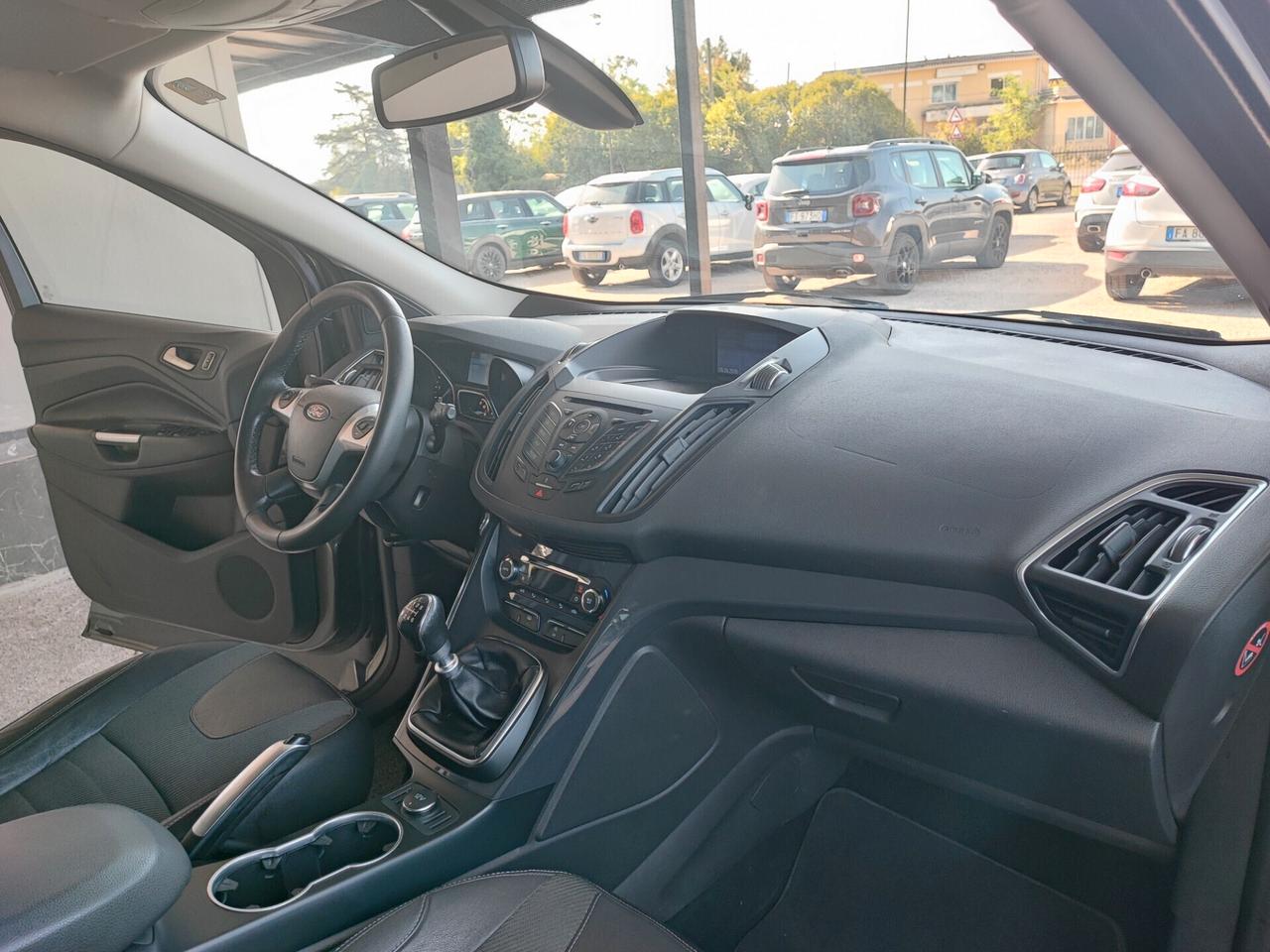Ford Kuga 2.0 TDCI 120 CV S&S 2WD Titanium
