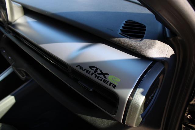 JEEP Avenger 1.2 Turbo 145cv MHEV 4xe Upland