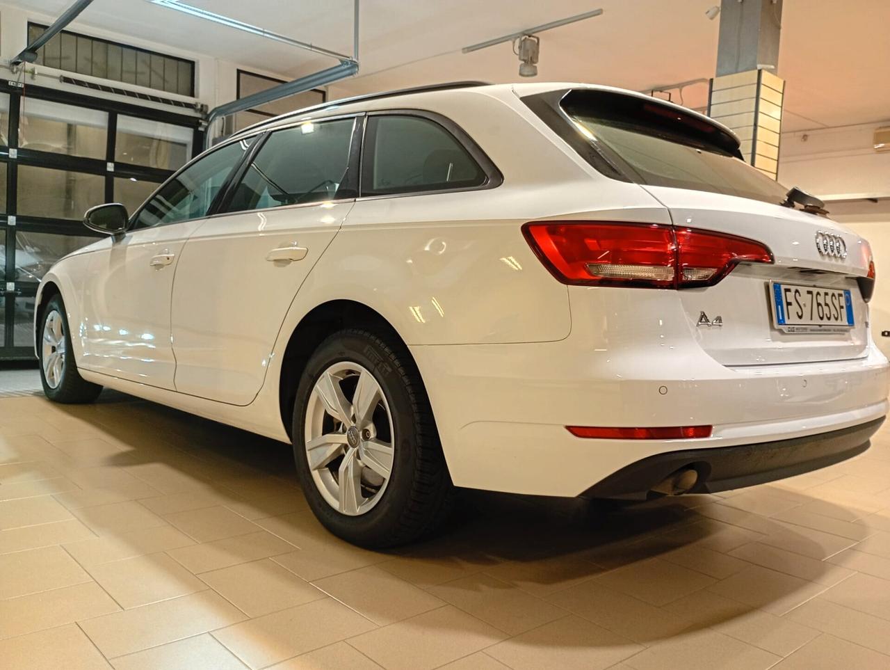 Audi A4 Avant 2.0 TDI 150 CV S Tronic Business