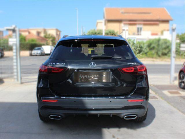 MERCEDES-BENZ GLA 200 d Automatic 4Matic Premium