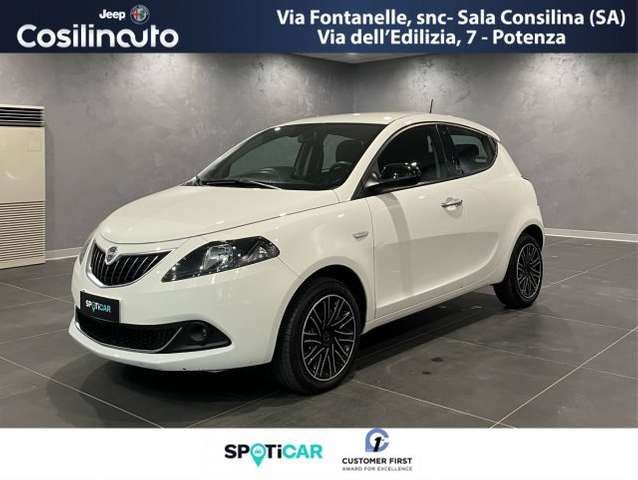 Lancia Ypsilon 1.0 FireFly 5 porte S&S Hybrid Gold